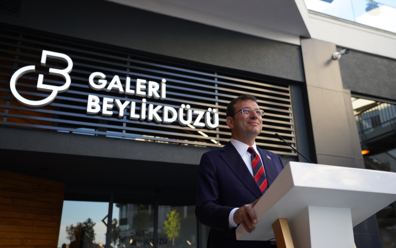 İSTANBUL YENİ BİR KÜLTÜR SANAT MEKÂNINA KAVUŞTU   
